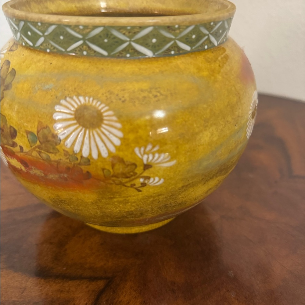 Antique Japanese Ceramic Planter Hand Painted Floral Decoration 5 1/2” - Picture 4 of 12